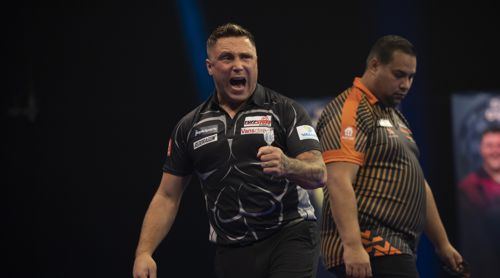 Gerwyn Price hatte leichtes Spiel mit Jermaine Wattimena