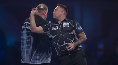 Gerwyn Price deklassiert John Henderson