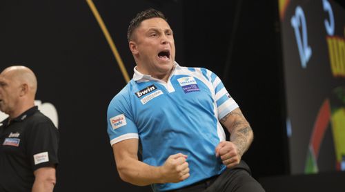 Gerwyn Price in Schräglage