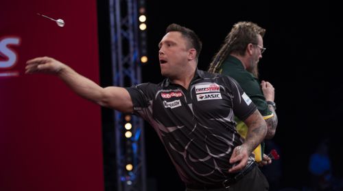 Gerwyn Price und Simon Whitlock lieferten sich einen Krimi