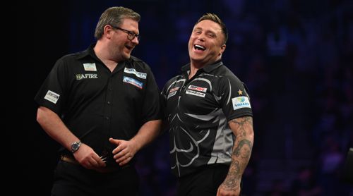 Gerwyn Price lacht herzhaft