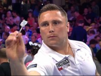 Gerwyn Price gewann sein World Matchplay Debüt gegen einen enttäuschend aufspielenden Michael Smith