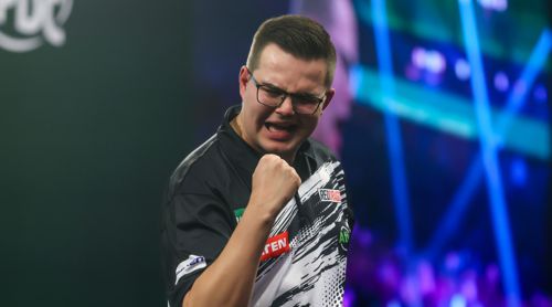 Gian van Veen 3:0 Alan Soutar