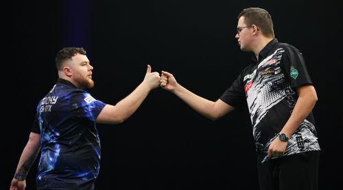 Gian van Veen 5:2 Josh Rock