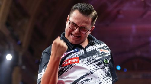 Gian van Veen wirft Titelverteidiger Luke Humphries aus dem World Matchplay