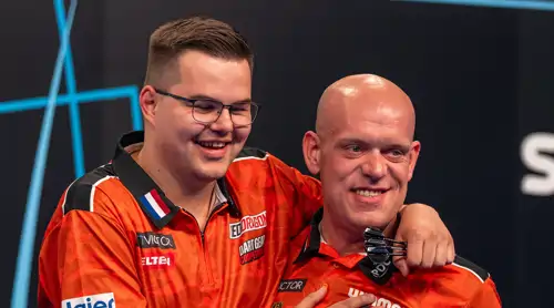 Niederlande fertigen Titelverteidiger Nordirland ab