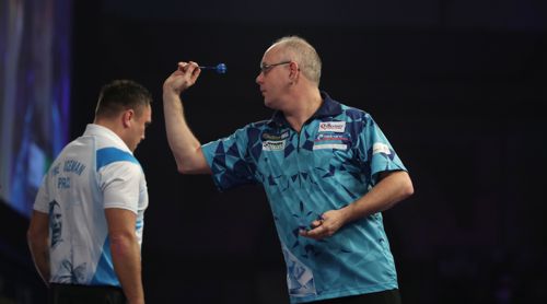 Ian White musste sich in der zweiten Runde der Darts WM 2018 überraschend deutlich Gerwyn Price geschlagen geben