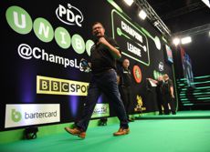 James Wade bei der Premier der Champions League of Darts