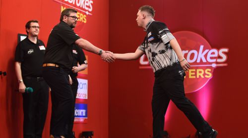James Wade lässt Chris Dobey keine Chance