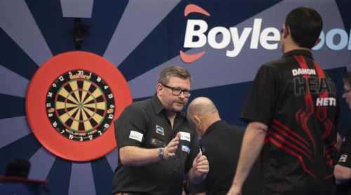 James Wade gewinnt locker gegen Damon Heta