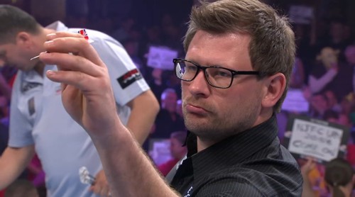 James Wade macht seinen achten Sieg im zehnten Versuch bei einem Matchplay Viertelfinale klar