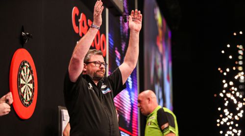 James Wade besiegt Michael van Gerwen