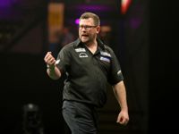 James Wade sorgt dafür, dass Michael Smith nach seiner insgesamt dritten Niederlage das Schlusslicht der Premier League Tabelle bleibt