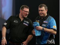 James Wade hatte mit dem formschwachen Wes Newton eine leichte Aufgabe