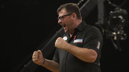James Wade schreit seine Freude heraus