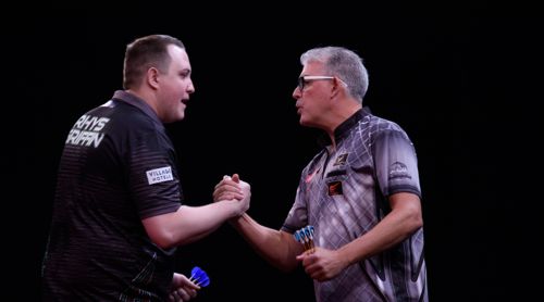 Jeff Smith 6:4 Rhys Griffin