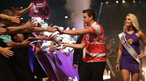 Jeffrey de Graaf bei den International Darts Open 2016 in Riesa