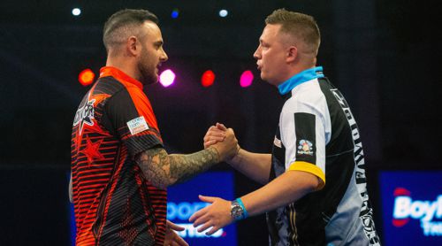 Joe Cullen 3:2 Chris Dobey