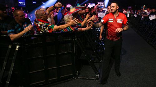 Joe Cullen marschiert in die Morningside Arena