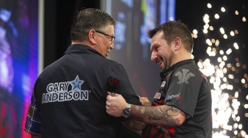 Jonny Clayton und Gary Anderson