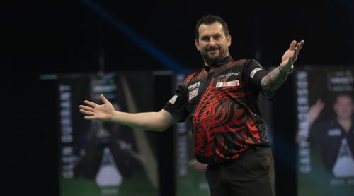 Jonny Clayton mit 9-Darter