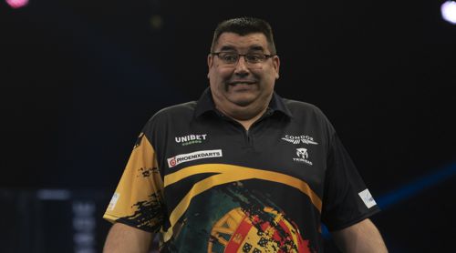 Jose de Sousa wirft den 9-Darter