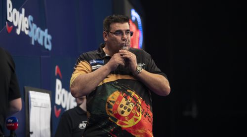 Jose de Sousa Darts-Kuss