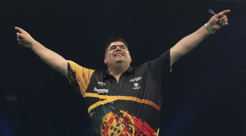 Jose de Sousa freut sich riesig Ã¼ber den Einzug in das Finale der Premier League