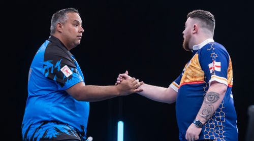 Josh Rock 3:1 Jermaine Wattimena