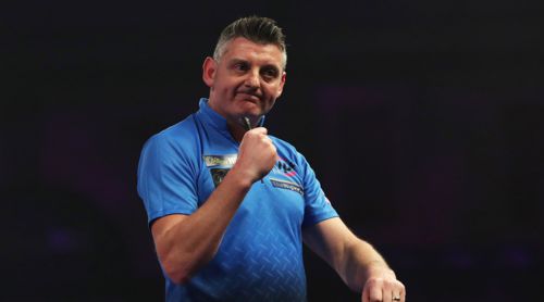 Justin Pipe wird in der zweiten Runde der Darts WM auf Phil Taylor treffen