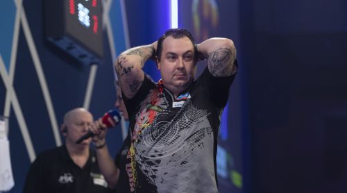 Kim Huybrechts wirft den an zwei gesetzten Rob Cross aus dem Turnier
