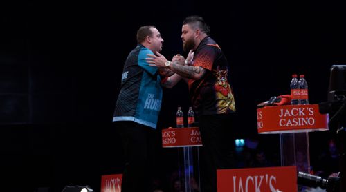 Kim Huybrechts überrascht gegen Michael Smith