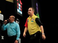 Kim Huybrechts auf der Suche nach der Erklärung für die Niederlage gegen Team England