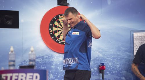 Krzysztof Ratajski zieht in das Viertelfinale des World Matchplay ein