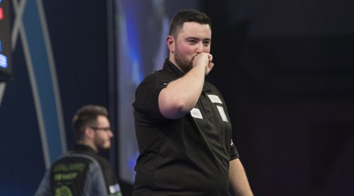 Luke Humphries feiert den größten Erfolg seiner Karriere