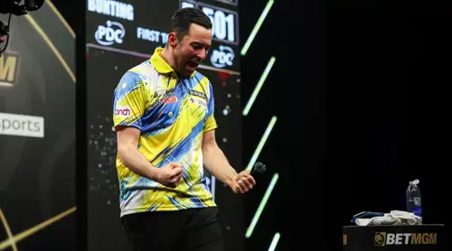Luke Humphries 6:5 Stephen Bunting