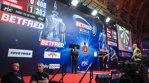 Luke Humphries bezwingt Michael van Gerwen zum siebten Mal hintereinander