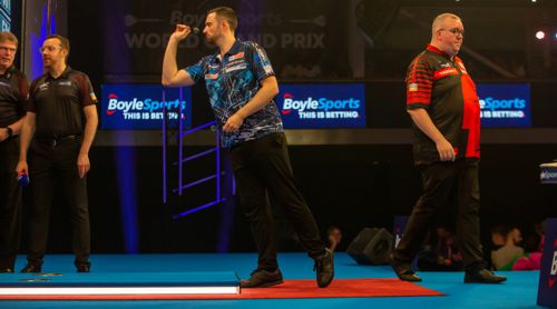Luke Humphries 2:1 Stephen Bunting