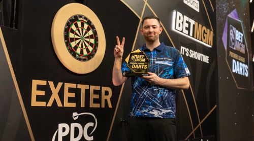 Luke Humphries mit dem Tagessieg in Exeter
