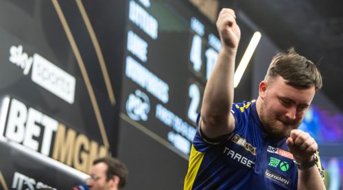 Luke Littler angelt den großen Fisch