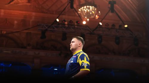Luke Littler und die Decke im Emperess Ballroom