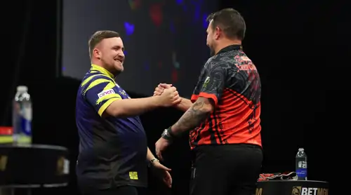 Luke Littler 6:0 Jonny Clayton