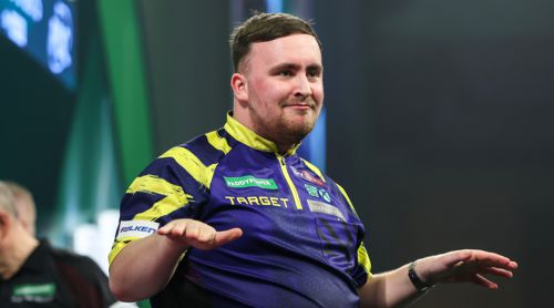 Luke Littler fliegt allen davon