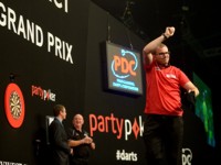 Mark Webster hatte gegen einen stark aufspielenden Michael van Gerwen nicht den Hauch einer Chance