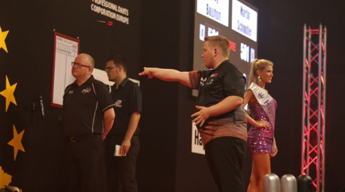 Martin Schindler beim European Darts Grand Prix 2016