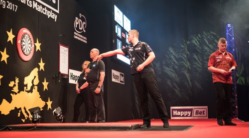 Max Hopp unterliegt Mike de Decker trotz eines 170er Finish