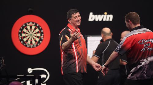 Mensur Suljovic bezwang Berry van Peer mit 10:2 und warf dabei 105,84 Punkte im Schnitt