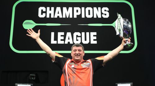 Mensur Suljovic Champions League Pokal