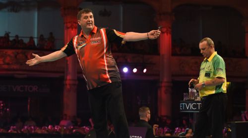 Mensur Suljovic besiegt Darrren Webster klar