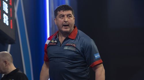 Eindrucksvolle Auftaktsiege für Anderson und Suljovic